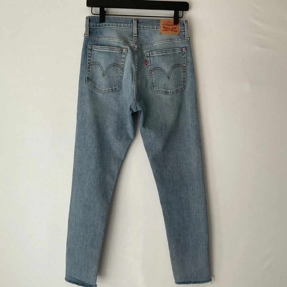 Levi's Wedgie High Rise Skinny Distressed Button Fly Frayed Hem Jeans
